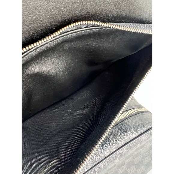 Louis Vuitton Damier Graphite Hanging Toiletry Kit Pouch - Picture 7 of 11